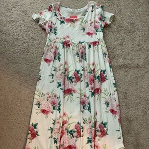 Size small dress, brand new with tag on.